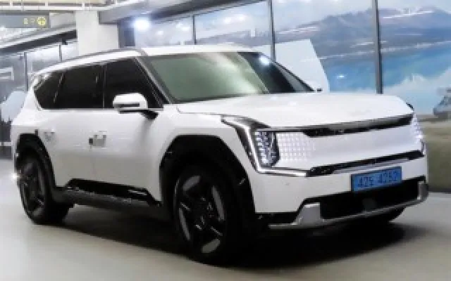 EV9롱레인지 중고차 EV9 롱레인지 4WD 매물 사진 12 - 2023/07 74,598km