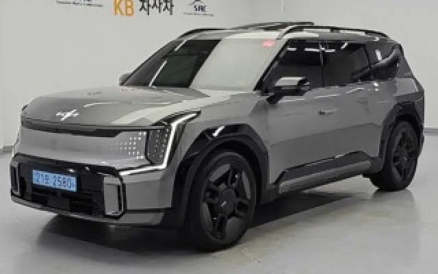 EV9롱레인지 중고차 EV9 롱레인지 4WD 매물 사진 6 - 2024/05 54,180km