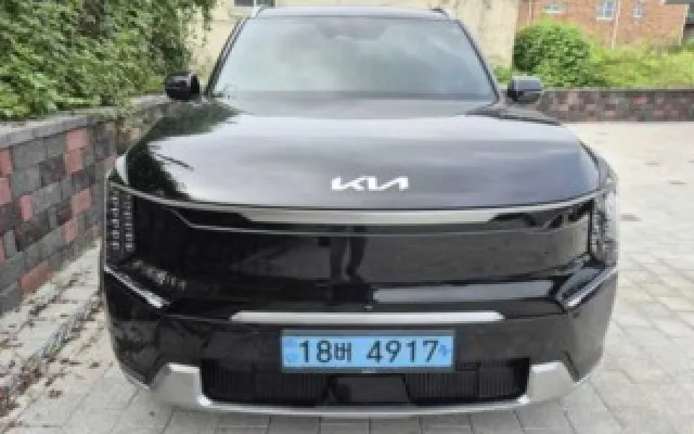 EV9롱레인지 중고차 EV9 롱레인지 4WD 매물 사진 10 - 2023/12 75,558km