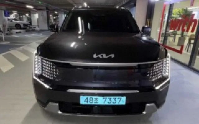 EV9롱레인지 중고차 EV9 롱레인지 4WD 매물 사진 11 - 2025/04 91,483km